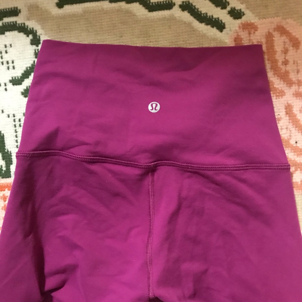 Lululemon Wonder Under Fuchsia leggings
